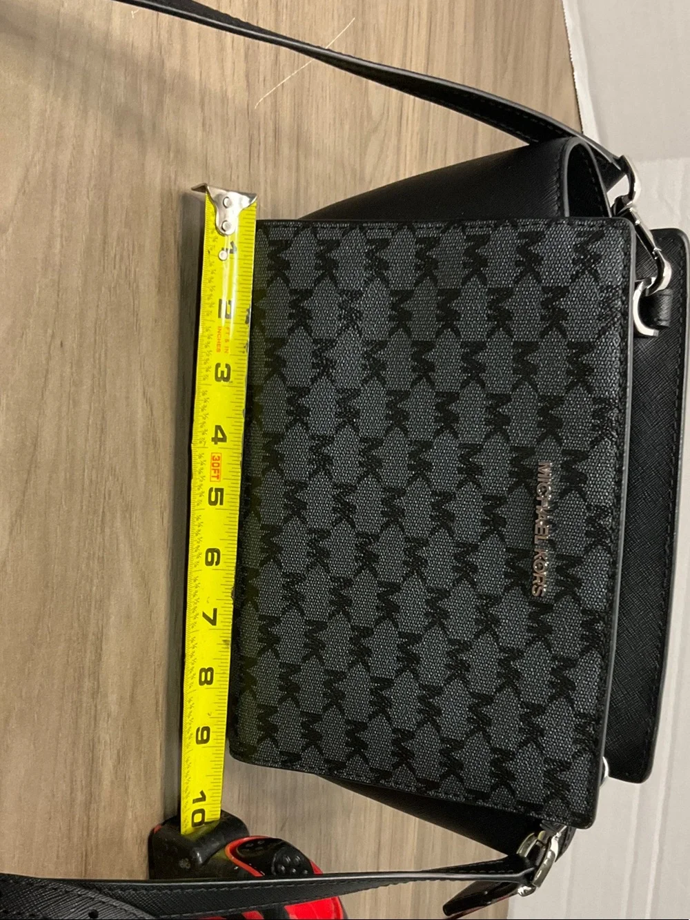 Michael Kors compact michael